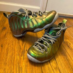 Dark Stucco Foamposite (Womens Size 9.5 Mens Size 8)Used 9.7/10